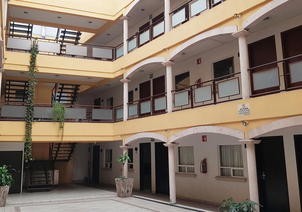 Capital O Hotel Victoria Morelia Exterior photo